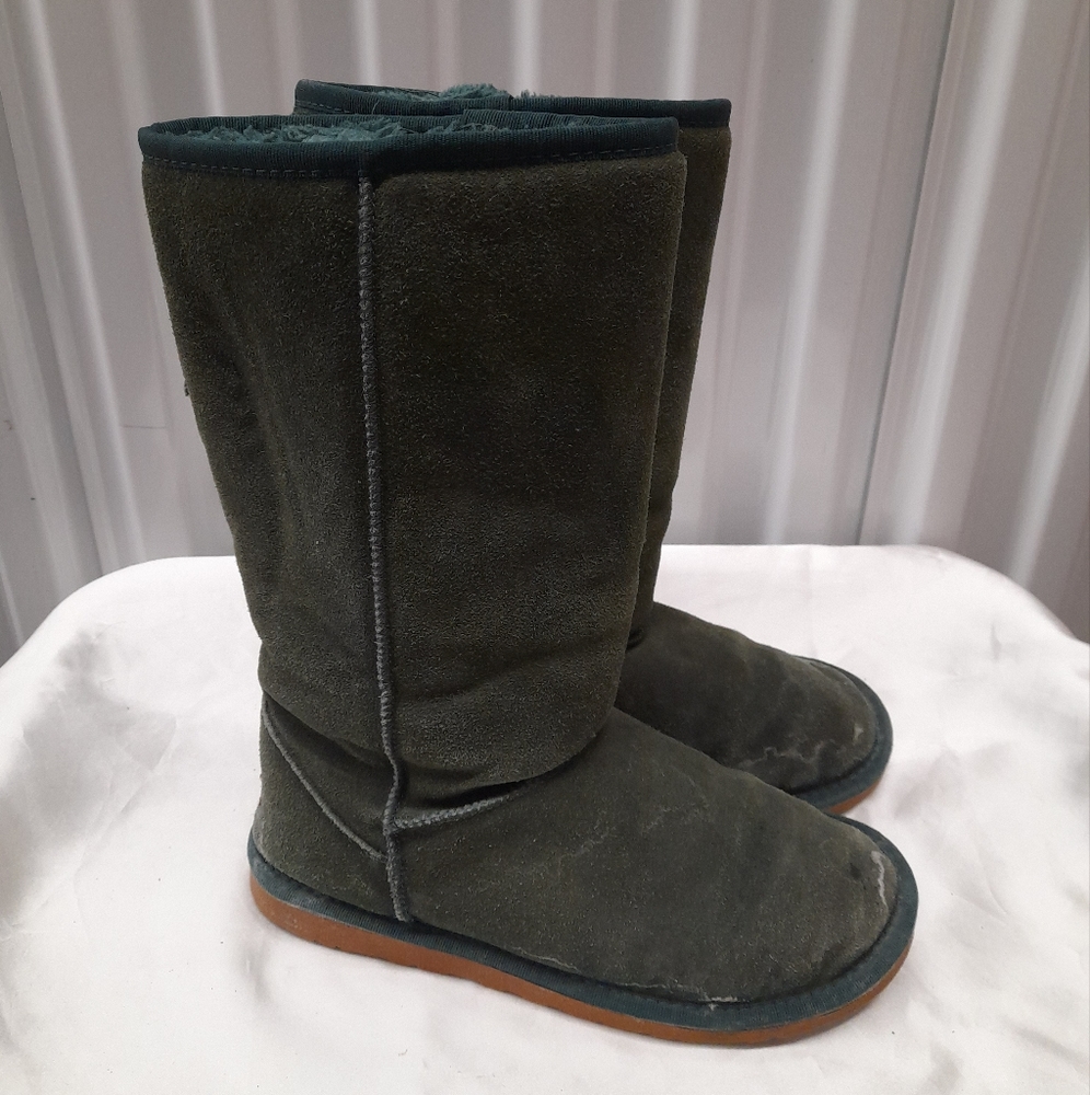 UGG BOOTS OLIVE GREEN